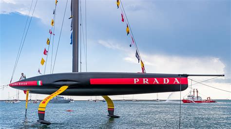 la barca sponsorizzata da prada e pirelli|È nata la nuova Luna Rossa .